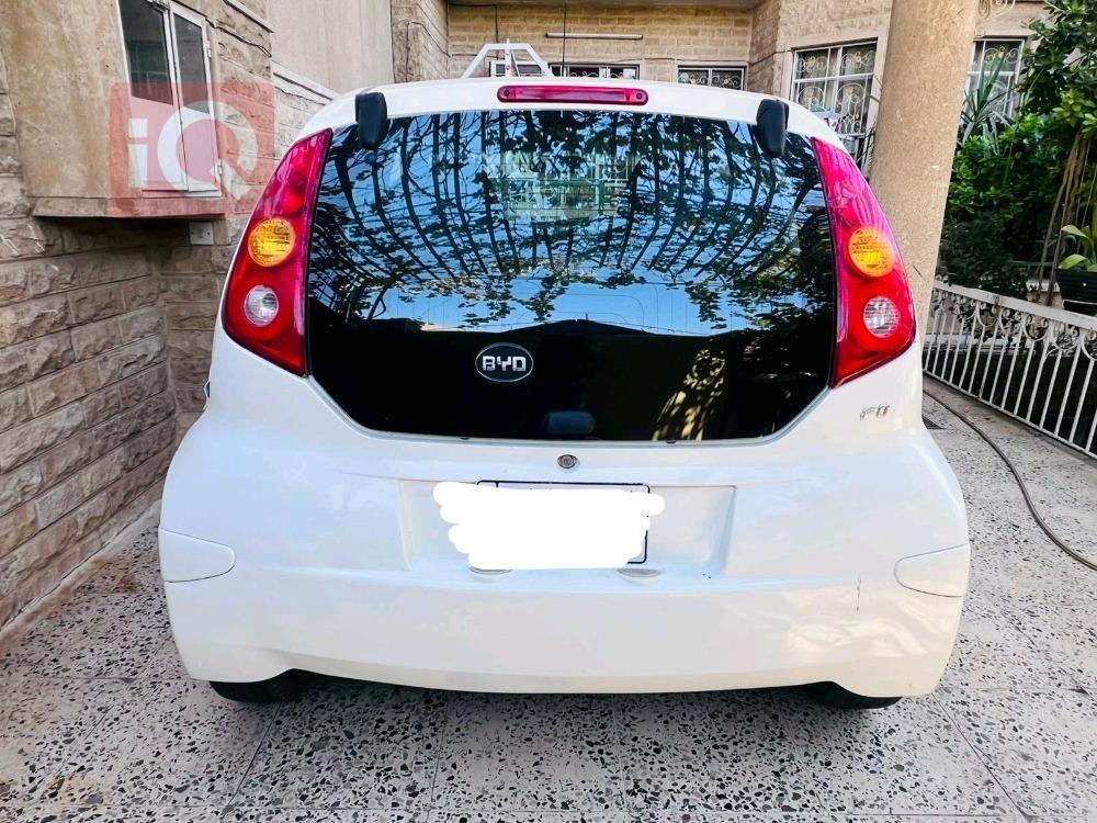 BYD F0